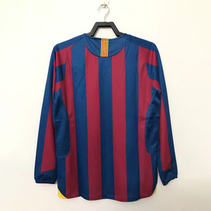 Maillot <span class=keywords><strong>de</strong></span> football rétro personnalisé domicile 05/06 à manches longues pour homme, uniforme <span class=keywords><strong>de</strong></span> football imprimé par transfert thermique 100 % polyester <span class=keywords><strong>de</strong></span> haute qualité - Product Image 2