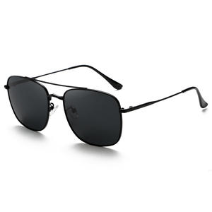 Lunettes de soleil aviateur Greyjack pour hommes, monture en métal, verres polarisés UV400 noirs, mode, protection solaire pour la conduite en extérieur - Product Image 4