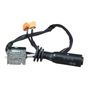 YG9525584121 Interrupteur combiné de commande de colonne authentique Sinotruk pour camion semi-remorque HOWO T7H 6x2 à propulsion arrière pour longs trajets - Product Image 1
