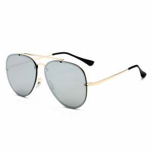 Gafas de Sol de Moda Vintage con Logotipo Personalizado, Gafas de Sol de Ojo de Gato Extra Grandes para Mujer, Gafas de Sol de Piloto de Metal con Gradiente UV400 para Hombre - Product Image 3