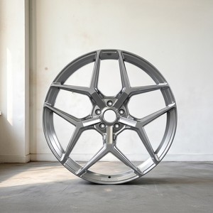 Fornecimento Direto de Fábrica de Rodas Personalizadas em Cores e Tamanhos para Carros de Corrida - Product Image 1
