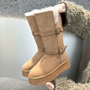 Bottes de neige mi-mollet en daim camel pour femme, col en fourrure, boucle en métal, plateforme épaisse, bottes chaudes d'hiver - Product Image 4