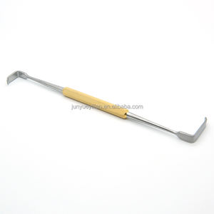 Divaricatore Cutaneo Delicato con Impugnatura Dorata Elettrica a Doppia Estremità Ragnell Davis per Uso Ospedaliero - Product Image 1