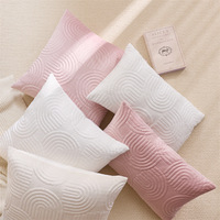 Housse de coussin carrée tissée de luxe moderne Amity pour hôtels, lits et canapés
