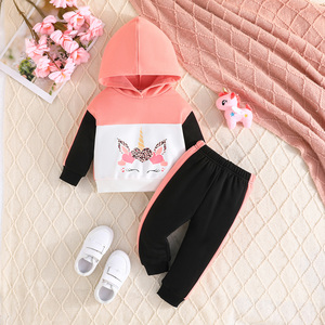 ชุดเด็กผู้หญิงน่ารัก เสื้อฮู้ด กางเกงลำลอง ชุดกีฬากลางแจ้ง ชุดลำลอง 2 ชิ้น ชุดฤดูใบไม้ร่วง ผ้าสแปนเด็กซ์/โพลีเอสเตอร์ ระบายอากาศได้ดี - Product Image 1