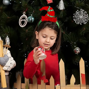 عصابة رأس دائرية بتصميم قرون الموس لعيد الميلاد مع أجراس وتصميمات متفجرة، مصنوعة من البلاستيك الصديق للبيئة، مخصصة للأطفال، مباشرة من المصنع - Product Image 4