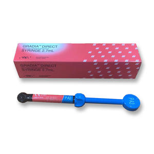 Seringue de remplissage composite à polymérisation par la lumière en résine naturelle Gradia Direct-Dents antérieures - Product Image 2