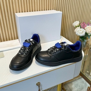Chaussures de sport de luxe pour hommes en cuir véritable noir, style minimaliste, plateforme, pour la course à pied, vente en gros - Product Image 3