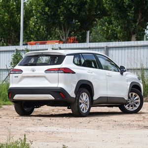 Hubei Yitong Corolla Cross 2.0L Hybride Édition Elite <span class=keywords><strong>Voiture</strong></span> d'<span class=keywords><strong>occasion</strong></span> avec traction avant, sièges en tissu, volant à gauche <span class=keywords><strong>et</strong></span> toit ouvrant panoramique SUV - Product Image 3