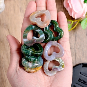 Venta al por mayor: Corazones de cristal natural estilo vintage para sanación, de Jaspe Oceánico y Ágata Musgosa, tallados huecos, en oferta para decoración. - Product Image 2