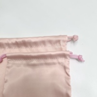 Pochette en satin de luxe avec cordon de serrage, logo personnalisé imprimé, sac cadeau en soie pour extensions de cheveux, bijoux, cosmétiques, emballage