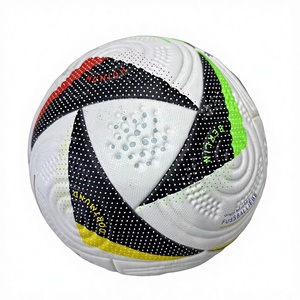Ballon de football d'entraînement avancé avec grip amélioré pour la préparation à la Coupe des Nations 2026 - Product Image 1