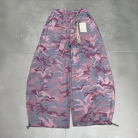 Pantalon de survêtement cargo ample camouflage personnalisé pour homme, coupe mi-lourde, jambe large, cordon de serrage réglable à la taille, style streetwear, avec porte-clés