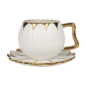 Luxe Elektr-Plated Golden Edge Bloemvorm Koffie Thee Cup Schotel Arabische Turkse Koffie Cups Set
