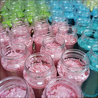 Toptan Altıgen Şekilli Toksik Olmayan Sim Karışık Boyutlu Makaron Şeklinde Epoksi Reçine El Sanatları Bardakları Noel 2oz Shaker Ambalajı için