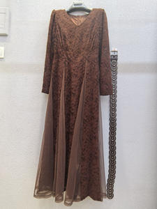 Robe tendance Bettergirl automne-hiver 2025, rouge jujube, sexy, col en V, manches longues, patchwork, grande jupe évasée, ceinture à la taille creuse - Product Image 4