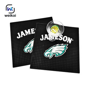Tapis de rail de bar avec logo en relief personnalisé Tapis de bar en PVC tendre cadeau de promotion goutte à goutte doux de conception OEM écologique - Product Image 1