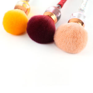 Pennello per Pulizia Unghie con Manico Design Calice in Nylon con Strass Rossi, Vendita Calda - Product Image 4