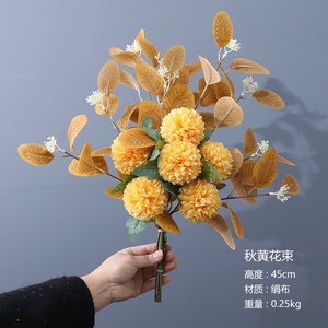 All'ingrosso decorazione per la casa eucalipto foglie di crisantemo fiori artificiali per la decorazione di nozze <span class=keywords><strong>Bouquet</strong></span> di fiori da sposa - Product Image 4