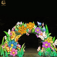 SGL73 lanterne de festival de parc à thème de haute qualité lanterne de porte de papillon de fleur personnalisée pour l'affichage