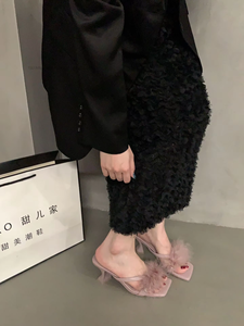 Nouvelles pantoufles à talons hauts pour femmes, pantoufles moelleuses antidérapantes, tongs à bout en acier, sandales de style féerique pour l'hiver - Product Image 4