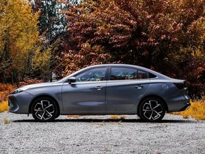 Ruwei I5 <span class=keywords><strong>2023</strong></span>, el Más Vendido en China, Sedán Compacto de Edición de Lujo con Motor de 1.5L y Transmisión Manual, <span class=keywords><strong>Precio</strong></span> Accesible, Buena <span class=keywords><strong>Calidad</strong></span>, Hecho en China - Product Image 5