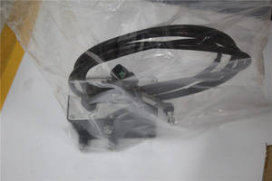 มอเตอร์ควบคุมความเร็วสำหรับอะไหล่รถขุด R330LC-9 รุ่น 21EN-32380 21EN-32381 ตัวกระตุ้นควบคุมอิเล็กทรอนิกส์ - Product Image 1