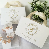 Sac cadeau promotionnel en papier de Noël Sacs à provisions en papier avec logo personnalisé avec poignée en ruban pour mariage