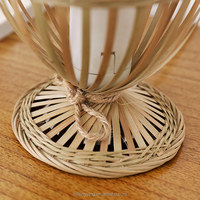 Lampe de table en bambou et rotin de style rétro naturel avec base E26, alimentée par courant alternatif, LED écologique, décoration d'intérieur, veilleuse