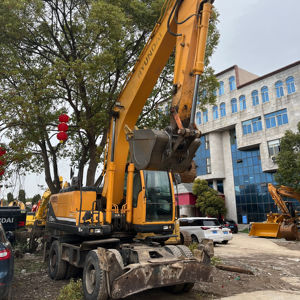 รถขุดล้อยางฮุนได 210W ของแท้จากเกาหลี รุ่น Hyundai 210w-9 น้ำหนัก 21 ตัน สภาพ 95% ใหม่ ชั่วโมงการทำงานต่ำ - Product Image 1