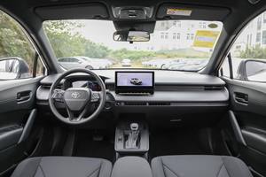 Achetez une voiture de Chine, Toyota <span class=keywords><strong>Corolla</strong></span> Cross 2026, 2.0L, édition hybride intelligente haut de gamme, voitures neuves en 2026 en stock - Product Image 6