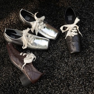 Zapatos de mujer, zapatos de cuero pequeños, recién llegados, completamente de cuero por dentro y por fuera, estilo retro, punta cuadrada, lazo, tacón grueso, zapatos individuales para mujer - Product Image 2