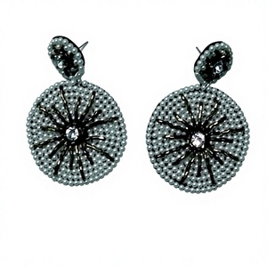 Pendientes de botón bohemios con forma de luna para mujer, tejidos a mano, con cuentas de cristal bordadas, chapados en oro, ideales para bodas, fiestas y regalos de compromiso. - Product Image 2