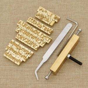 แม่พิมพ์กดร้อนหนัง แม่พิมพ์ตัวอักษรพีวีซี แม่พิมพ์สบู่รูปตัวอักษร แม่พิมพ์โลโก้ ตัวอักษรไม้ ตัวอักษรปั๊มนูน PU ตัวอักษรปั๊มวันที่ - Product Image 4