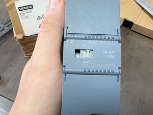 โมดูลเอาต์พุตดิจิตอล S7-1200 SM1222 16DO 24V 0.5A 6ES72221BH300XB0 6ES7222-1BH30-0XB0 พร้อมความเชี่ยวชาญทางเทคนิคที่ครอบคลุมด้วยความรู้เชิงลึก - Product Image 5