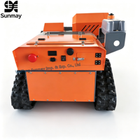 Tondeuse à fléaux télécommandée sur chenilles, largeur de coupe 800 mm, broyeur de pente RC 55 °   Robot tondeuse à gazon pour la coupe des broussailles dans les vergers