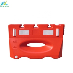 Barrière de sécurité routière Shunlu A010 900 remplie d'eau avec protection IP68, panneau anti-éblouissement en HDPE et PE durables - Product Image 1