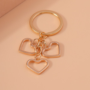 Porte-clés en forme de cœur ajouré simple et élégant Wenys, cœur en alliage, accessoire de <span class=keywords><strong>d</strong></span>écoration à suspendre au dos des livres - Product Image 5