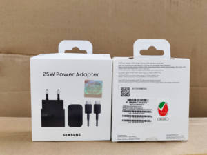 <span class=keywords><strong>Prix</strong></span> d'usine 25W Super Apple Original Iphone <span class=keywords><strong>Portable</strong></span> Iphone Vente en gros Iphone Type C <span class=keywords><strong>Chargeur</strong></span> pour la revente - Product Image 3