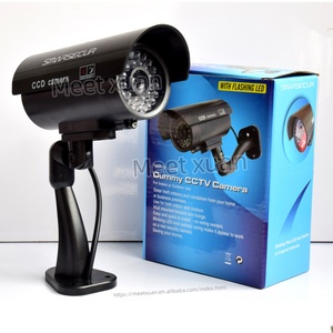 Caméra factice de sécurité extérieure/intérieure avec LED rouge clignotante – Non fonctionnelle, simulation de vidéosurveillance - Product Image 4