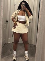 E6012 - Ensemble deux pièces pour femmes : veste à col montant zippée à manches longues avec blocs de couleur et culotte plissée à cordon de serrage