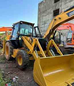 รถตักล้อยาง Caterpillar รุ่น 420F มือสอง สภาพ 90% ปี 2023 คุ้มค่า คุ้มราคา ใช้ชิ้นส่วนจาก Kawasaki และ Yuken - Product Image 4