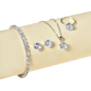 Set di Gioielli in Zirconia 2026 per Donne, 4 <span class=keywords><strong>Pezzi</strong></span> con Orecchini a Perno, Anello, Bracciale e Collana con Motivo a <span class=keywords><strong>Otto</strong></span> Cuori e Frecce - Product Image 5