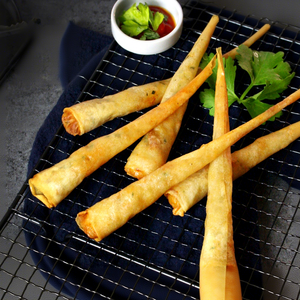 Bâtonnets de crevettes croustillantes pré-frites et panées, produits de la mer semi-faits, vente en gros disponible - Product Image 1