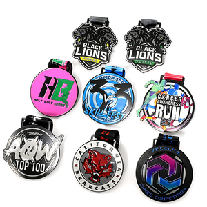 Fabricant de trophées et médailles sportives personnalisés en alliage de zinc 3D doré sur mesure - Product Image 1