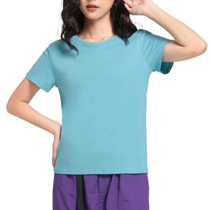 Camiseta sólida cómoda con cuello redondo para mujer Estilo versátil para uso informal y uso diario para capas de verano - Product Image 5