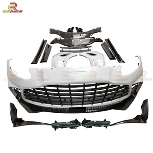 Kit de Conversión de Carrocería de Fibra de Carbono Estilo 707 para Aston Martin DBX 2024, Faldones Laterales, Difusor de Parachoques, Alerón, Guardabarros, Puntas de Escape - Product Image 1