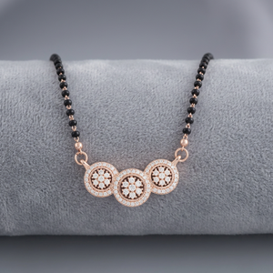Mangalsutra pour femmes en alliage de zinc orné de zircon 176889, motif floral, bijoux de mariage - Product Image 2