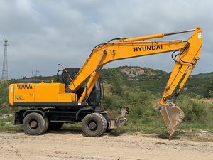 Excavatrice Hyundai 210W-7 d'occasion, excavatrice d'occasion en bon état, puissance élevée, machine de chantier - Product Image 2
