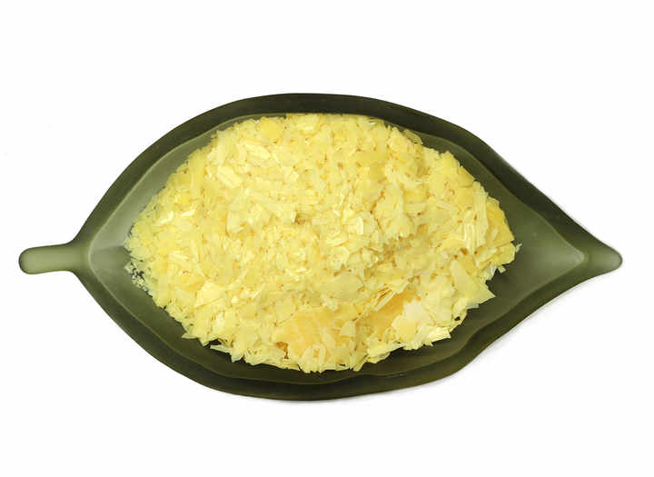Factory Supply Carnauba Wax Flake CAS 8015-86-9 T1 T3 Grade Carnauba Wax